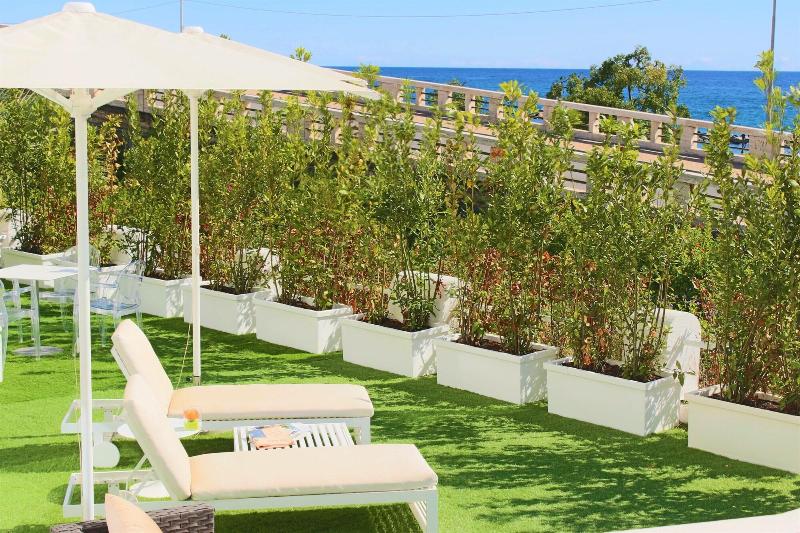 Sanremo Luxury Suites - Oda