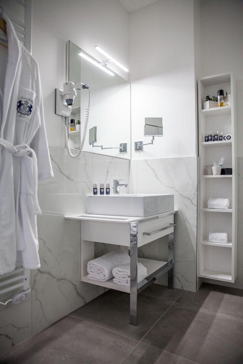 Sanremo Luxury Suites - Oda