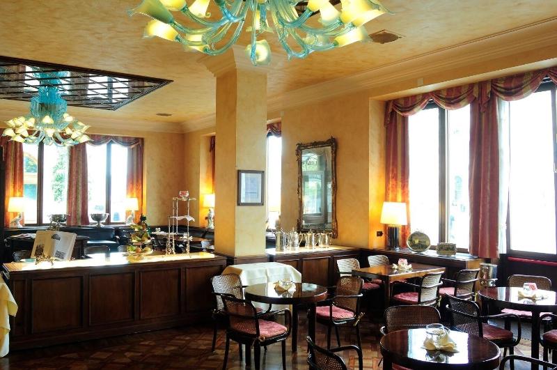 Grand Hotel Duchi d'Aosta - Restoran