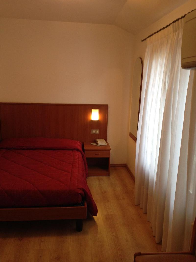 Hotel Caprera - Oda