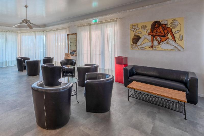 Hotel Serena - Lobi