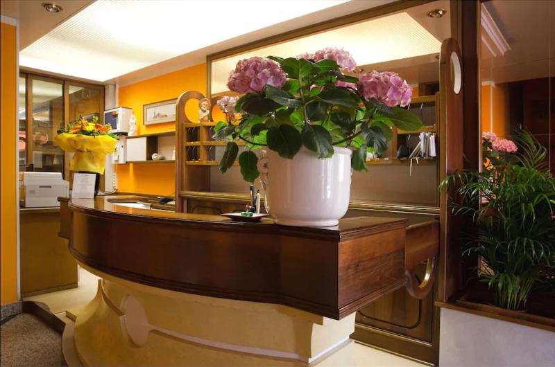 Hotel Villa Eugenia - Lobi
