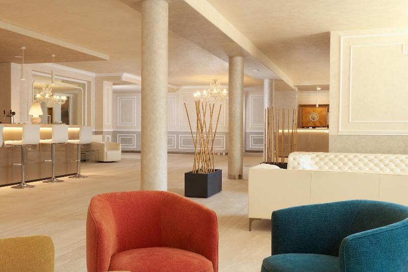 Hotel & Resort Gallia - Lobi
