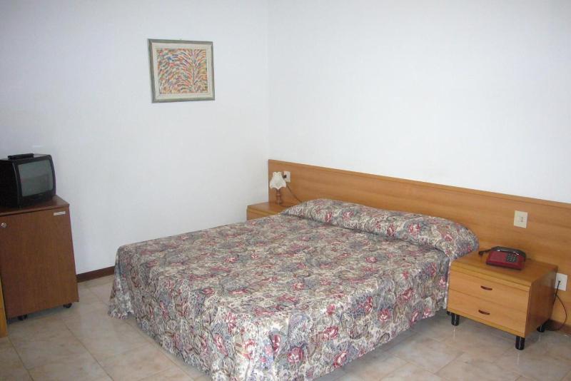 Hotel Maxiheron - Oda