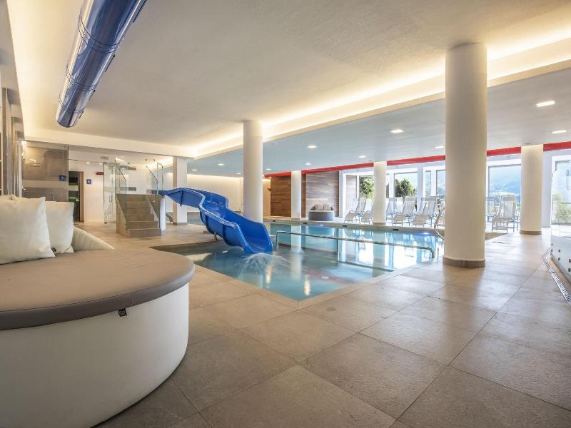 Centro Vacanze Veronza Clubresidence - Havuz