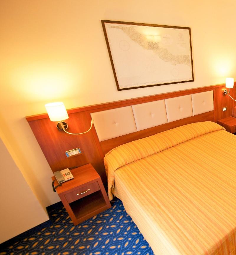 Hotel Benaco - Oda