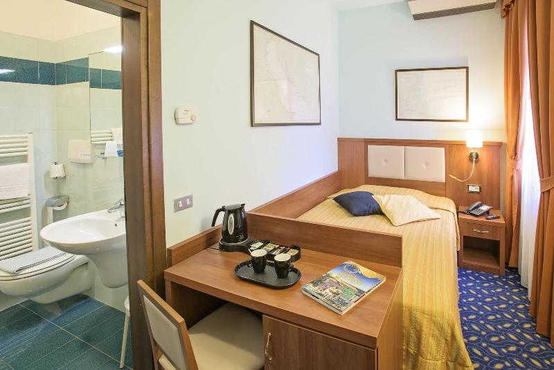 Hotel Benaco - Oda