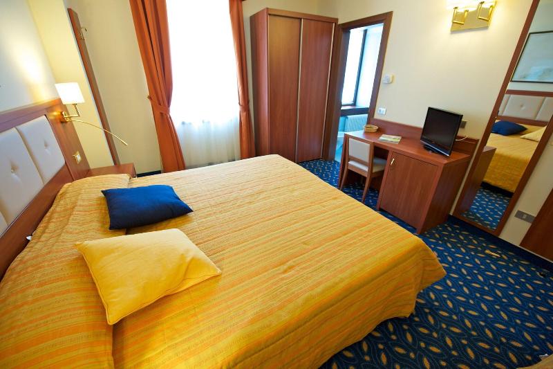 Hotel Benaco - Oda