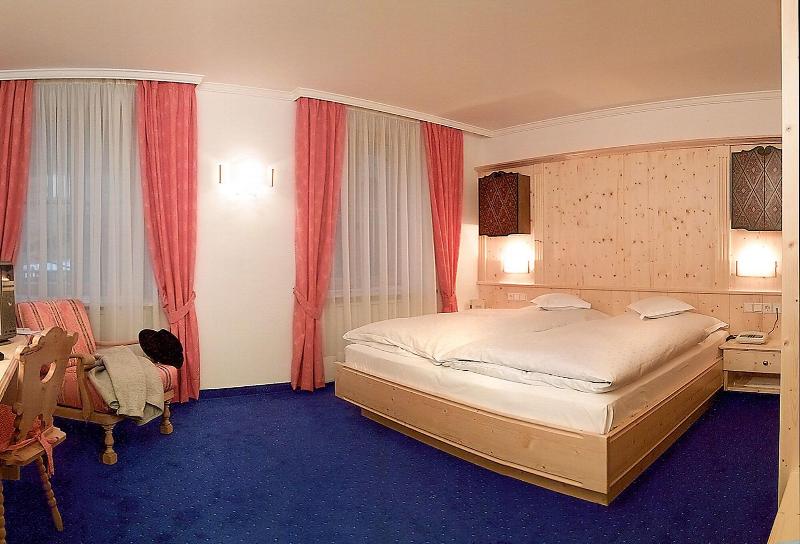 Romantik Hotel Post Weisses Rössl - Oda