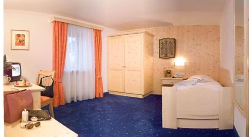 Romantik Hotel Post Weisses Rössl - Oda
