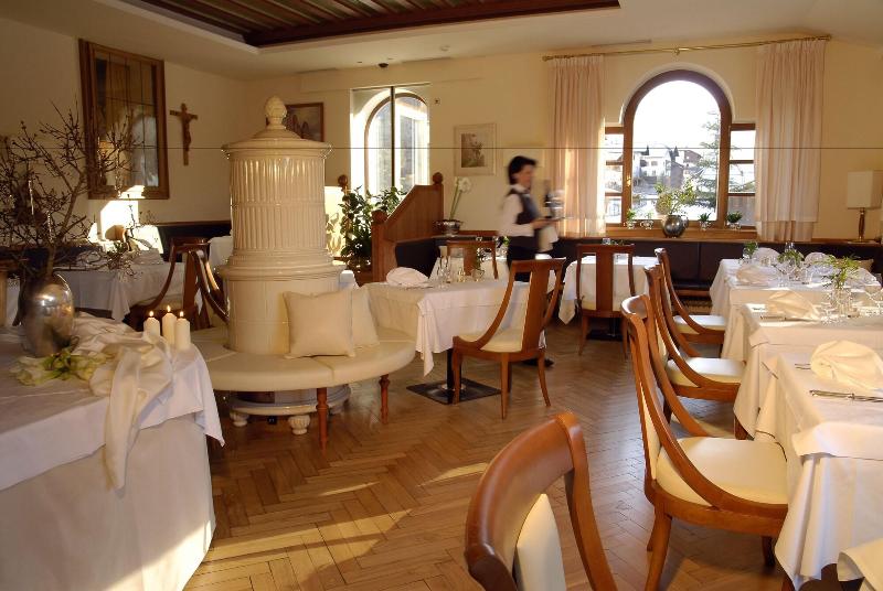 Romantik Hotel Post Weisses Rössl - Restoran