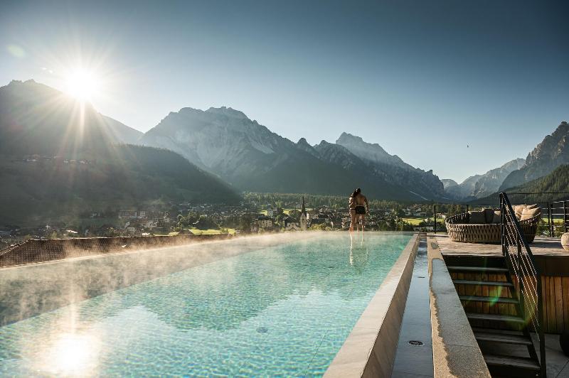 Excelsior Dolomites Life Resort - Genel