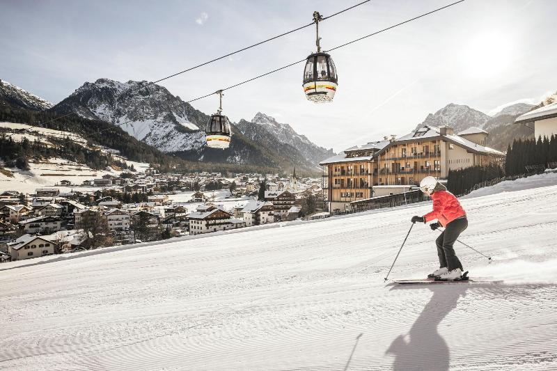 Excelsior Dolomites Life Resort - Genel