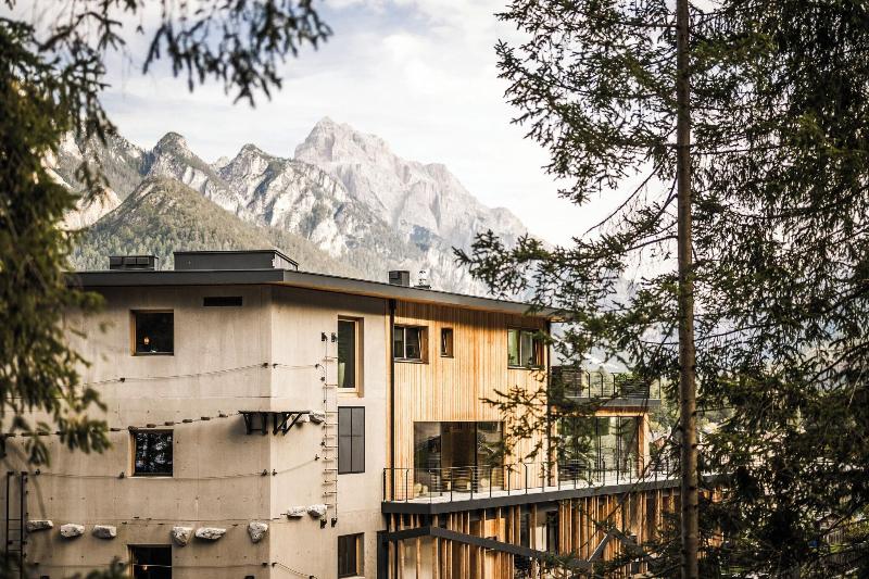 Excelsior Dolomites Life Resort - Genel