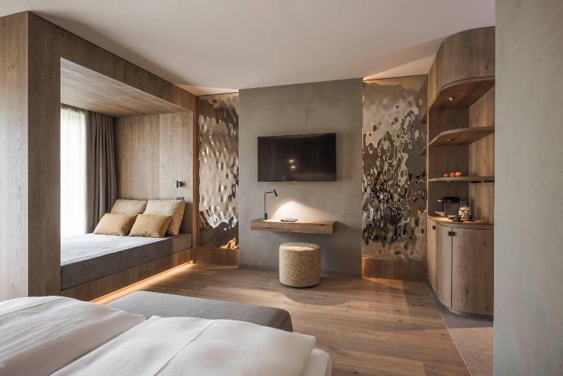 Excelsior Dolomites Life Resort - Oda