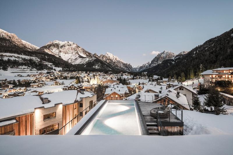 Excelsior Dolomites Life Resort - Havuz