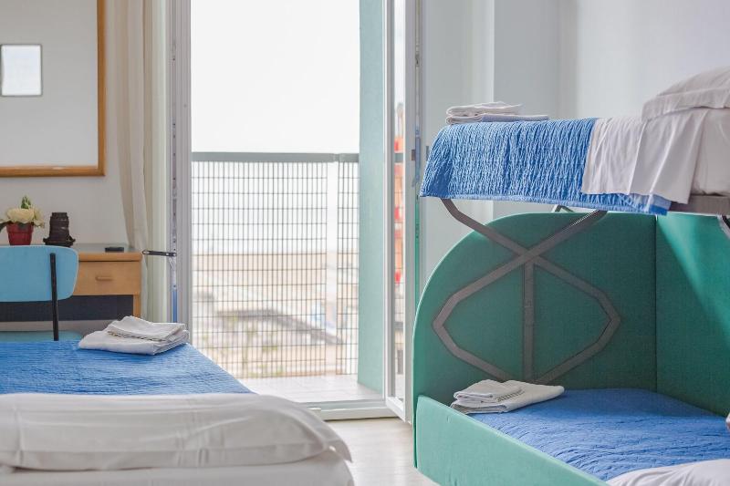 Hotel Eiffel - Oda