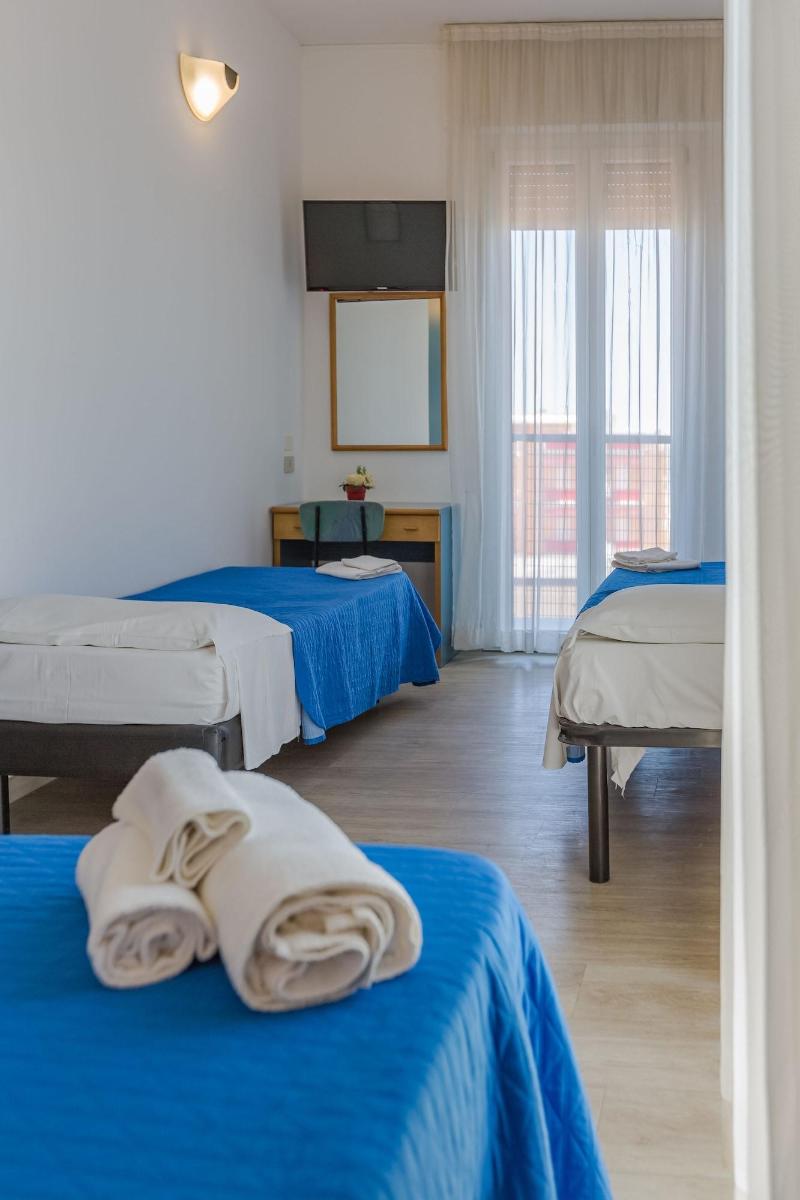 Hotel Eiffel - Oda