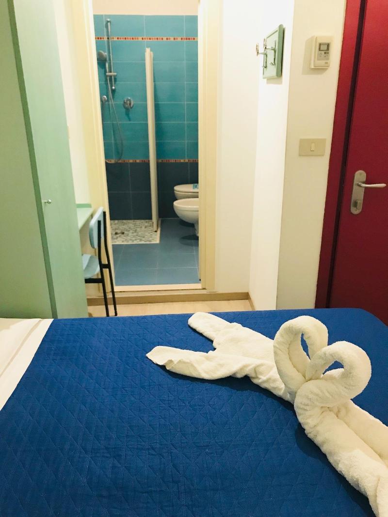 Hotel Eiffel - Oda