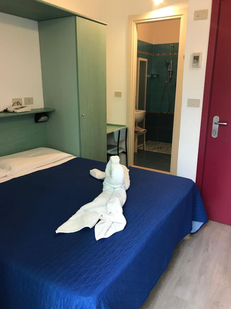 Hotel Eiffel - Oda