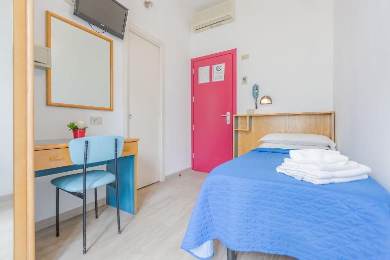 Hotel Eiffel - Oda