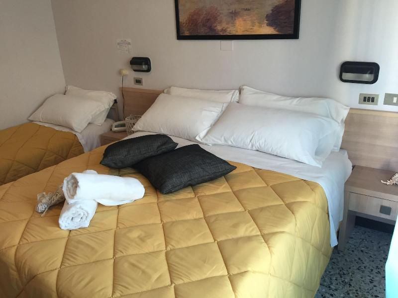 Hotel Abc - Oda