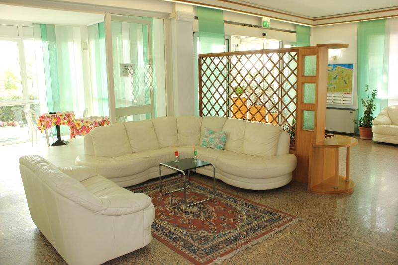 Hotel La Torretta Bramante - Rimini - Lobi