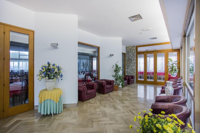 Hotel Columbia - Lobi