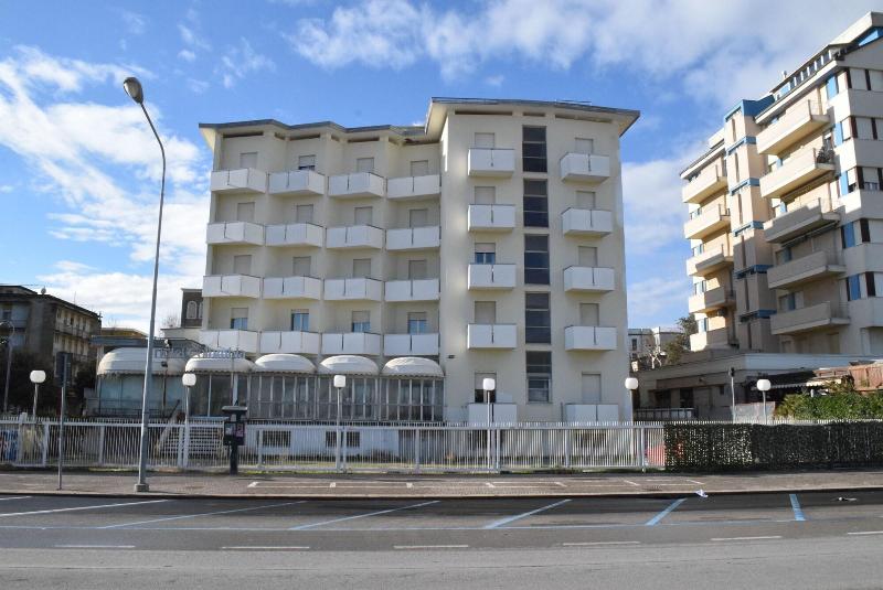 Hotel Columbia - Genel