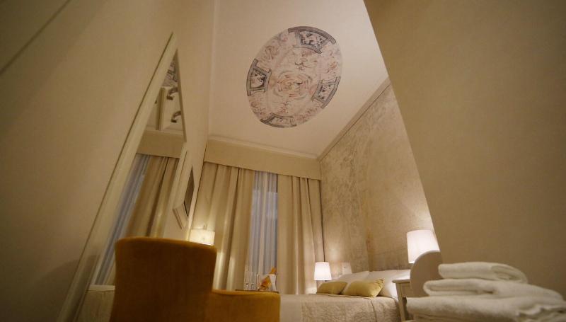 Hotel Renaissance - Oda