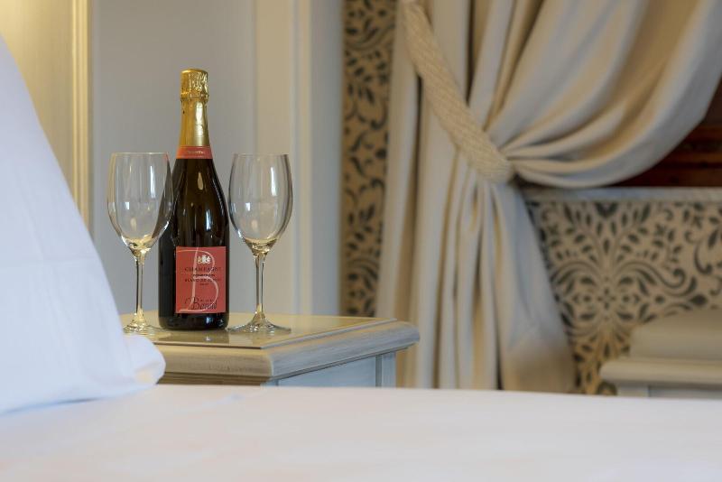Villa Elda Boutique Hotel - Oda