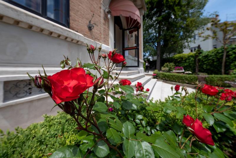 Villa Elda Boutique Hotel - Teras