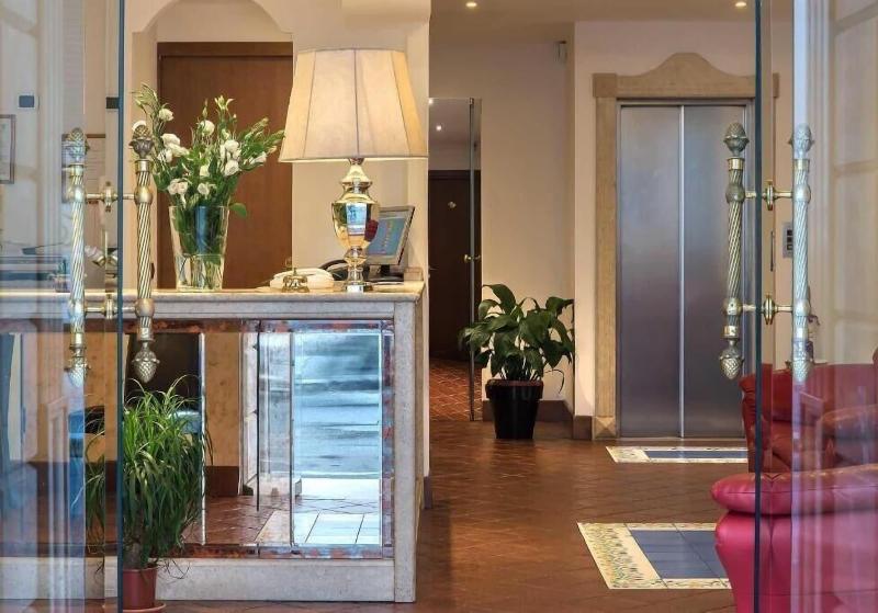 Hotel Caracciolo - Lobi