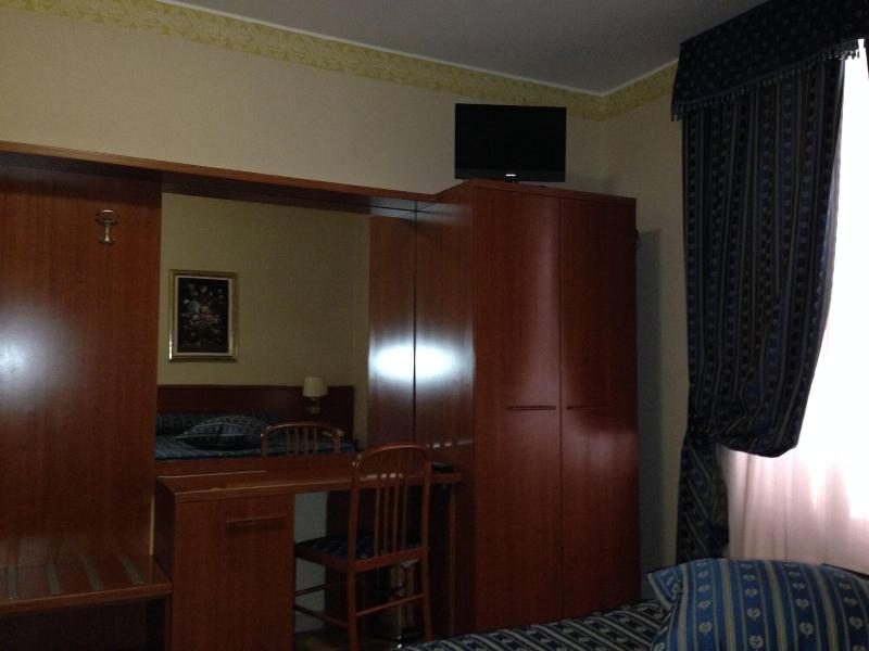 Hotel Fenicia - Oda