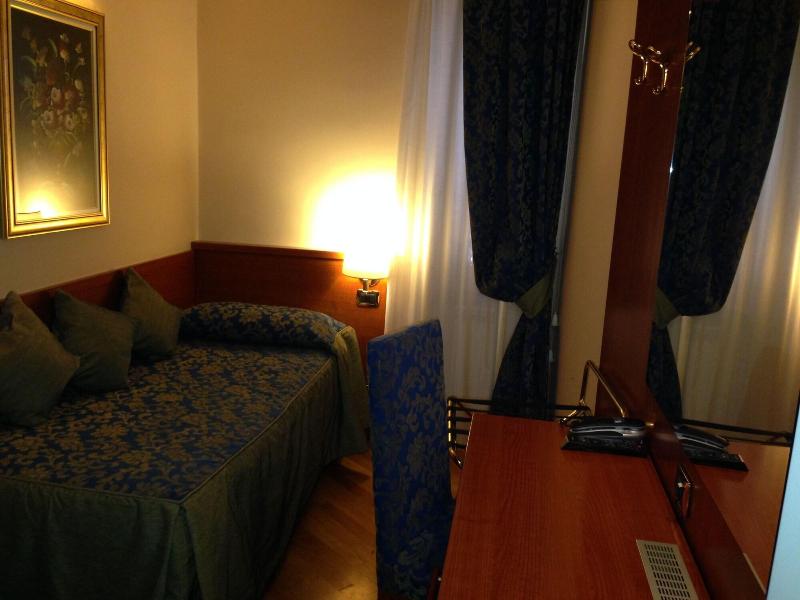 Hotel Fenicia - Oda