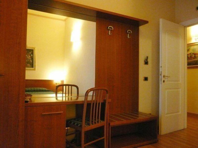 Hotel Fenicia - Oda
