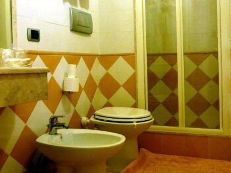 Hotel Fenicia - Oda