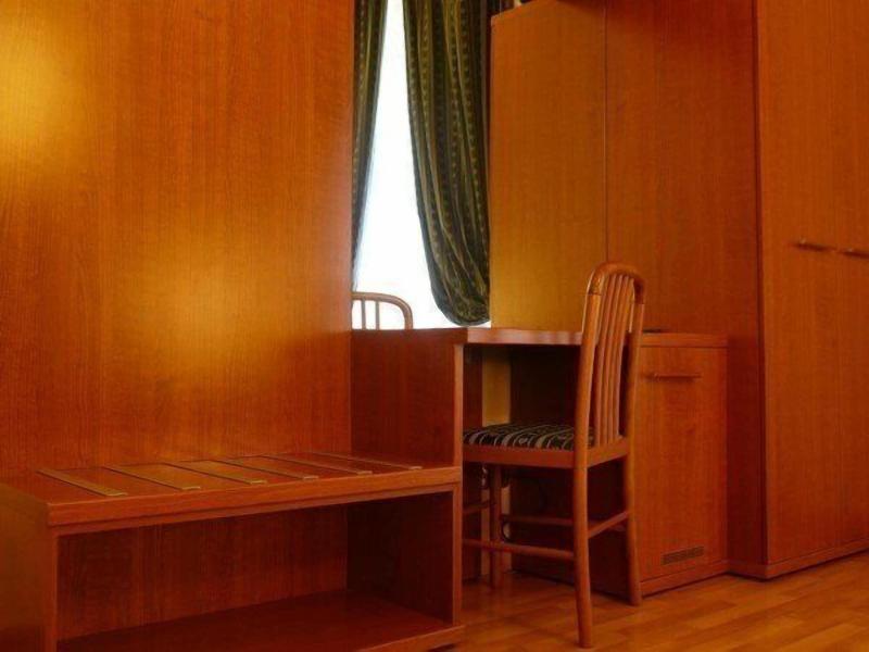 Hotel Fenicia - Oda