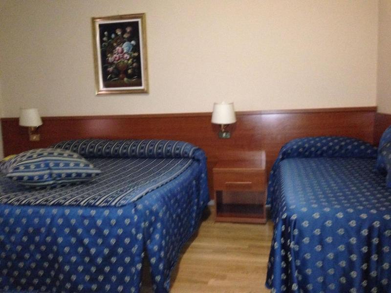 Hotel Fenicia - Oda