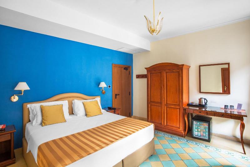 Hotel Piazza Di Spagna - Oda