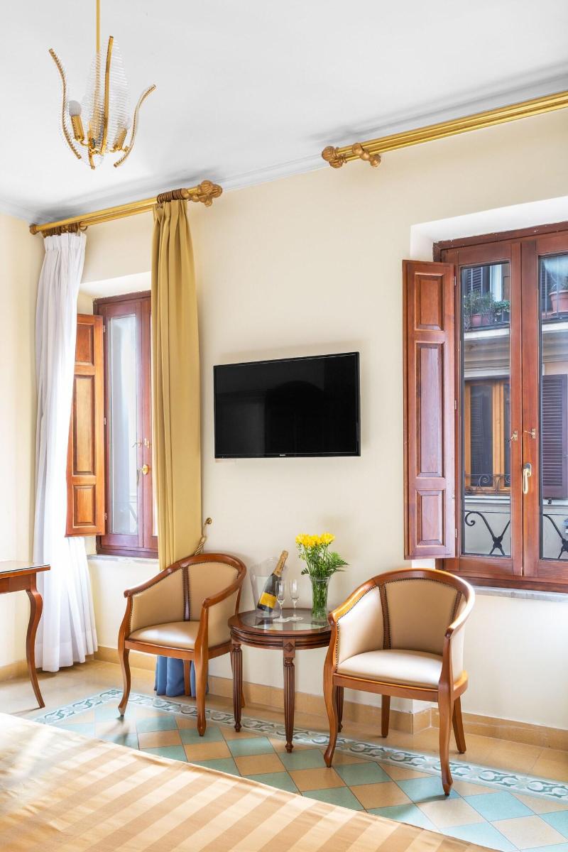 Hotel Piazza Di Spagna - Oda