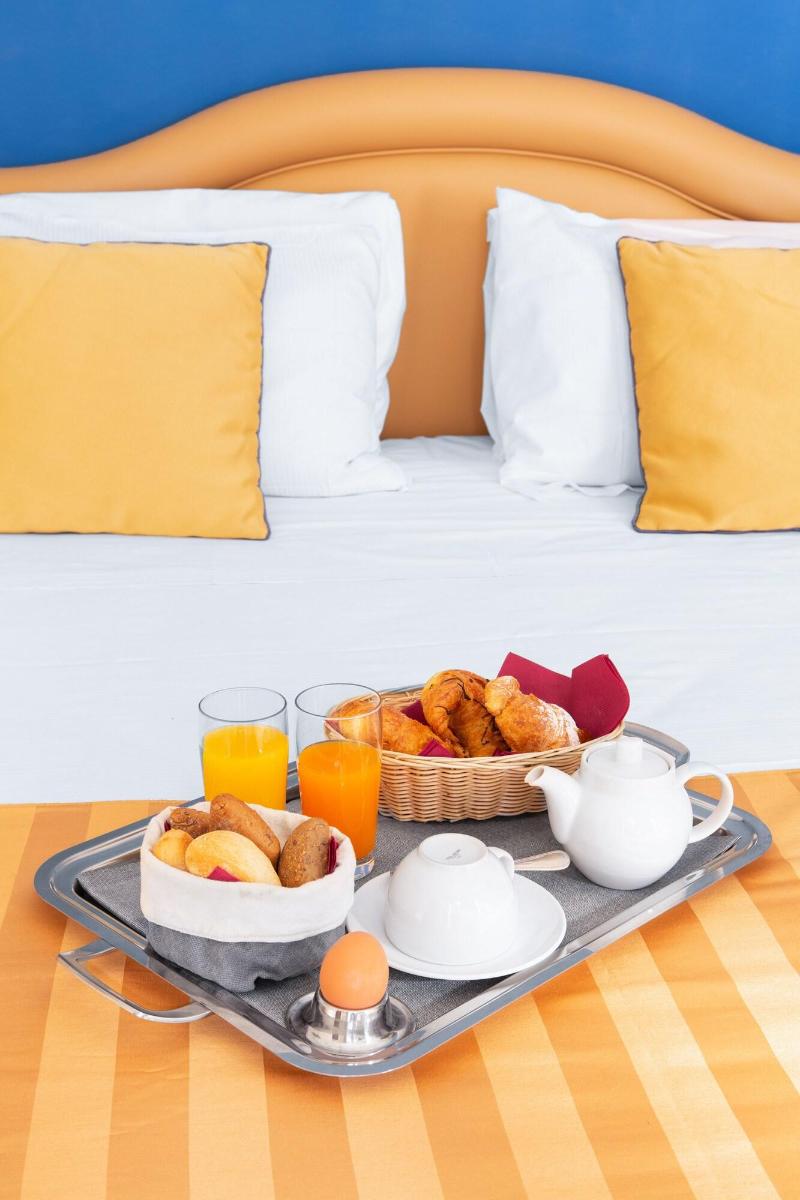 Hotel Piazza Di Spagna - Oda