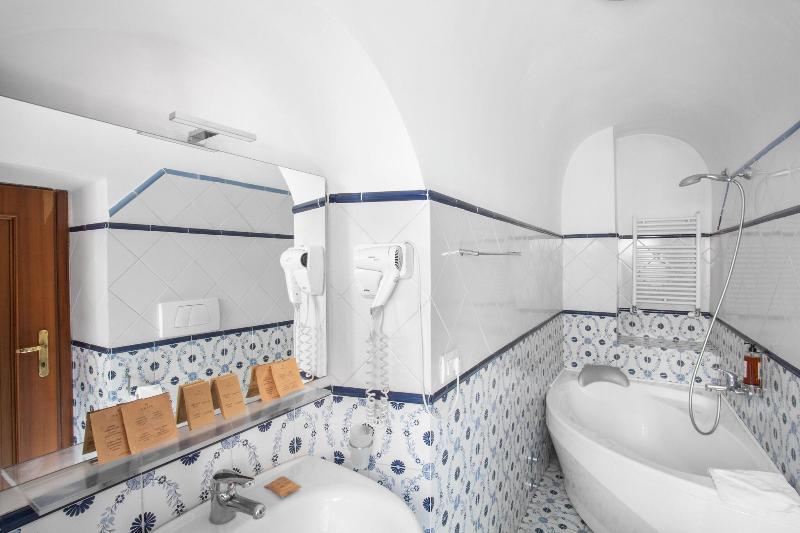 Hotel Piazza Di Spagna - Oda