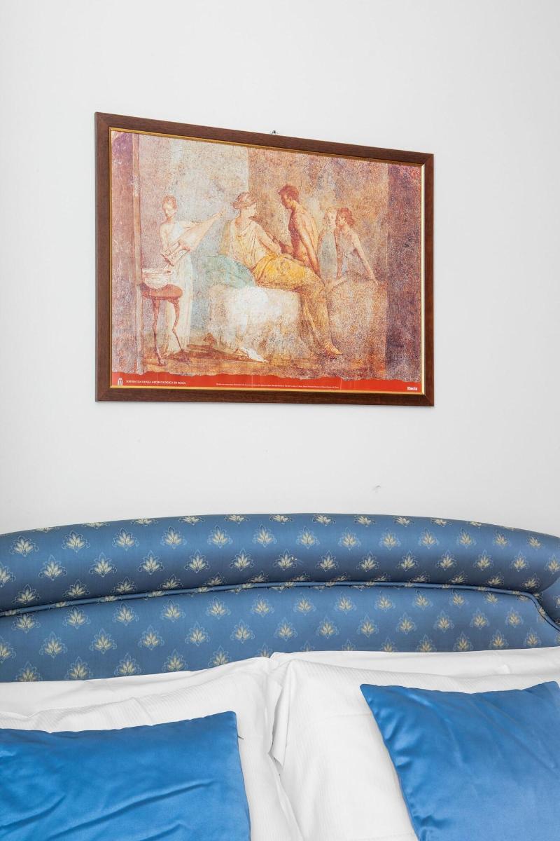 Hotel Piazza Di Spagna - Oda