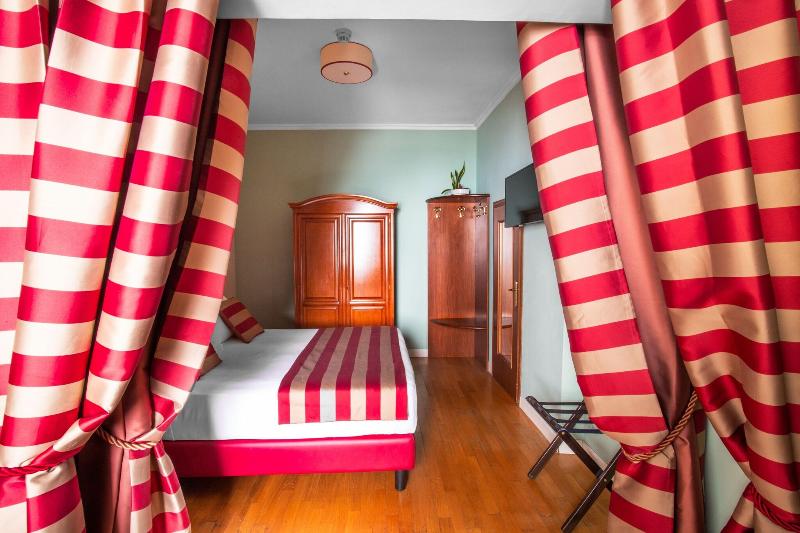 Hotel Piazza Di Spagna - Oda