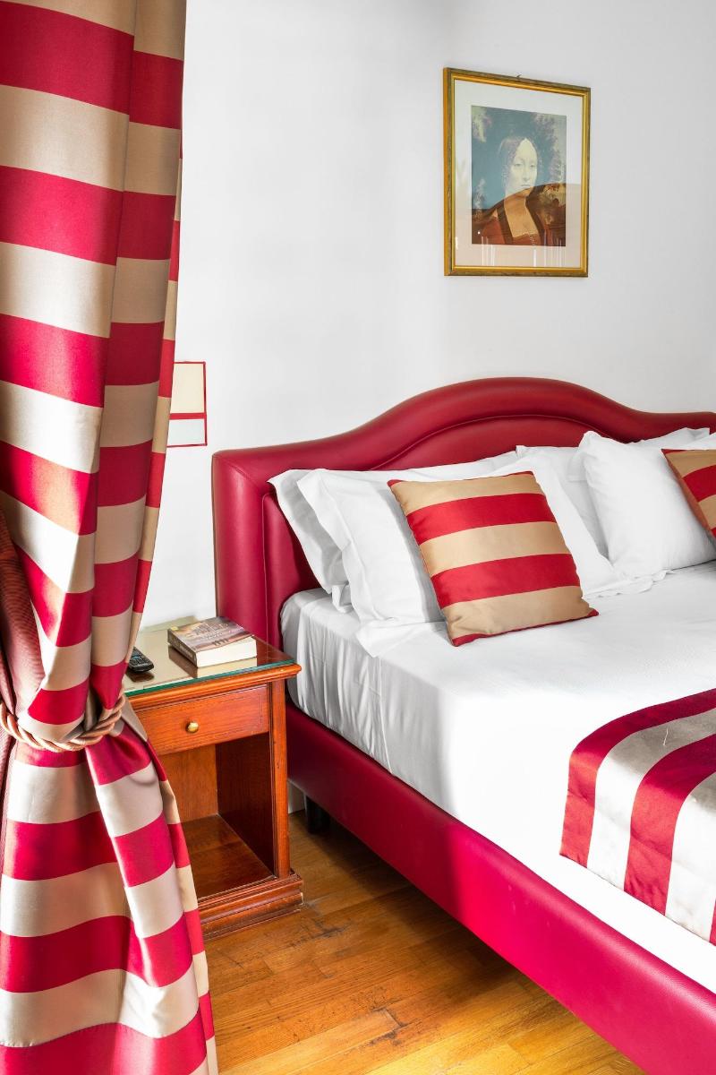 Hotel Piazza Di Spagna - Oda
