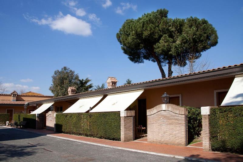 Piccolo Borgo - Genel