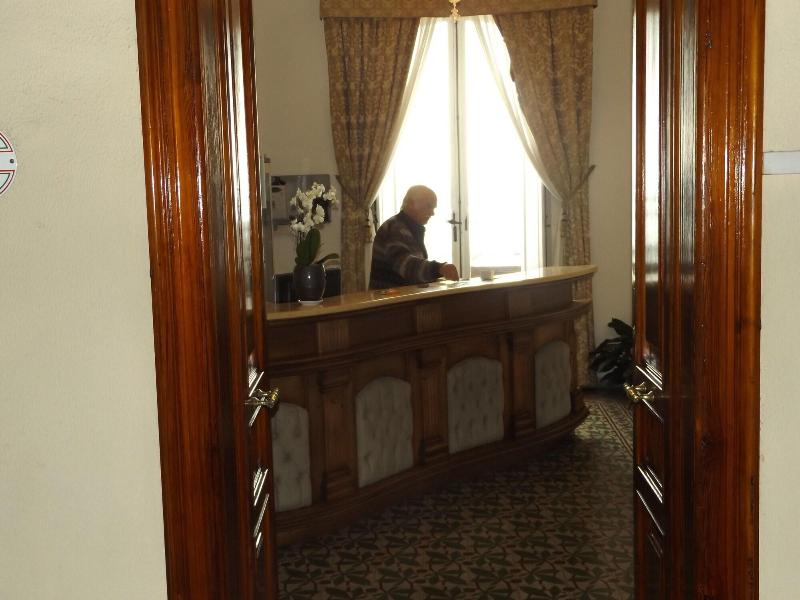 Hotel Aer Bj Vittoria - Lobi