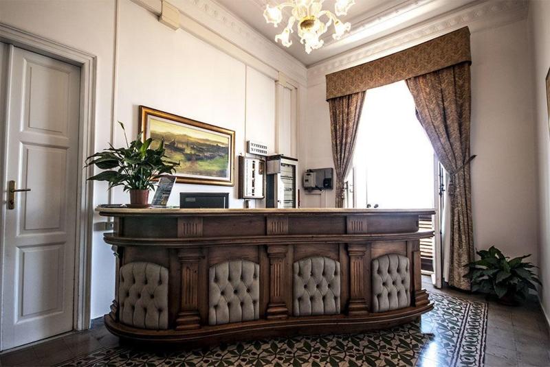 Hotel Aer Bj Vittoria - Lobi