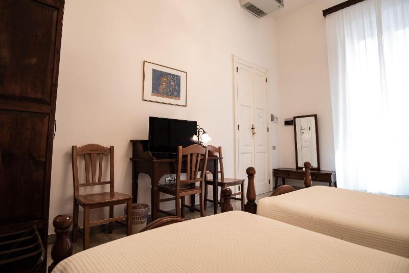 Hotel Aer Bj Vittoria - Oda